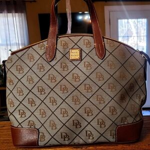Dooney and bourke tote
